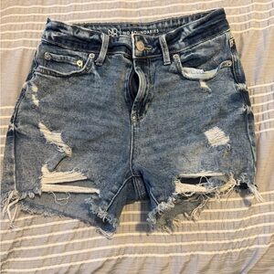 No Boundaries Women's Ripped Jean Shorts - Blue
